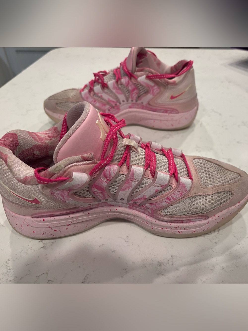 Nike unisex Pink and Light Pink basketball Sneakers